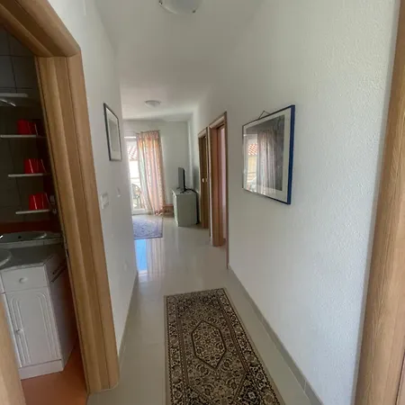 Elia Appartement Vir