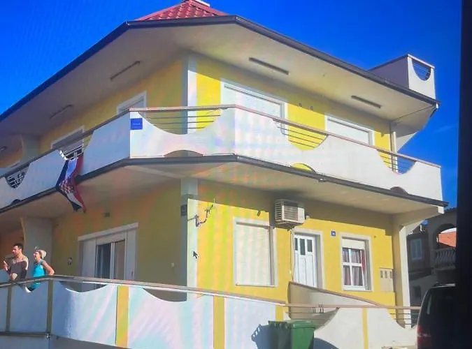 Апартаменты Elia