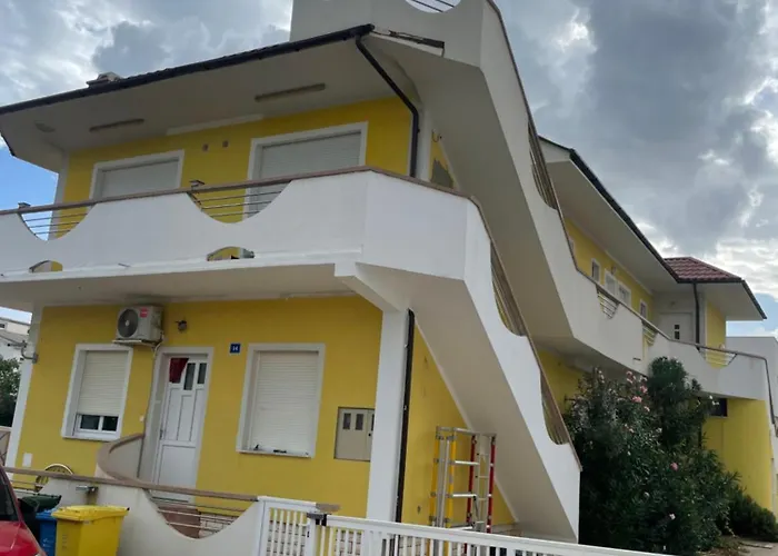 Elia Апартаменты *