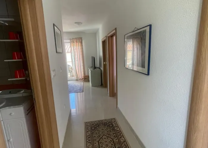 Elia Апартаменты Вир