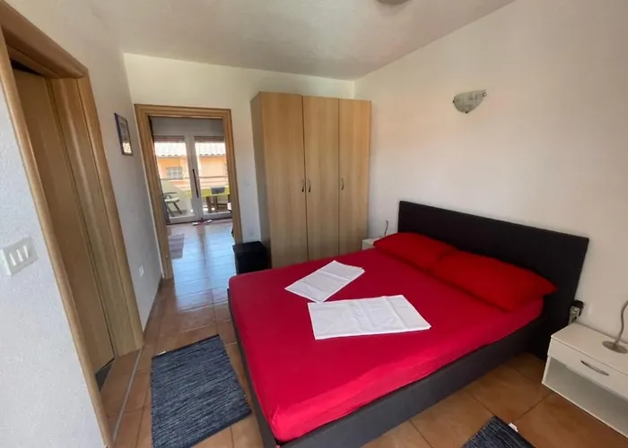 Elia Διαμέρισμα